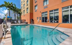 Comfort Suites Fort Lauderdale Airport South & Cruise Port